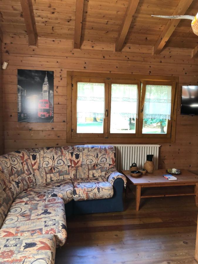 Chalet B&B Laghetti Martina Crevalcore Екстер'єр фото